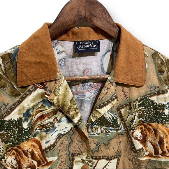 Vintage Bentley Arbuckle Women's All Over‎ Print Button Up Shirt SAMPLE

Size 8 - Picture 3 of 4